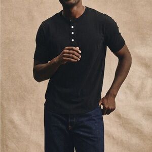 Buck Mason Men’s Pima Curved Hem Short Sleeve Henley 100% Cotton size S